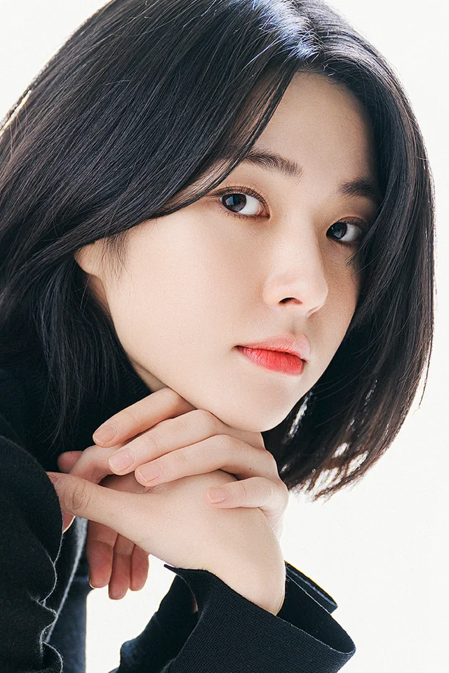 Shin Ha-young Looking Beautiful | Photoshoot – Sories Of Celebrities
